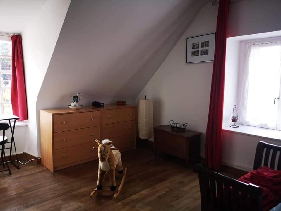 Ker Jerome - Traditional Stone Breton Cottage Near To Dinan Trelivan Exteriör bild